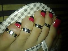 25P Adorable female feet, bare, pantyhosed or in sexy shoes