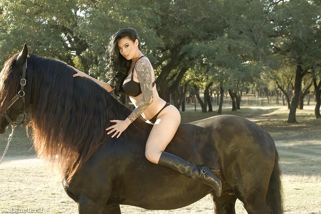 16P Adorable brunette pornstar on high heels posing topless outdoor