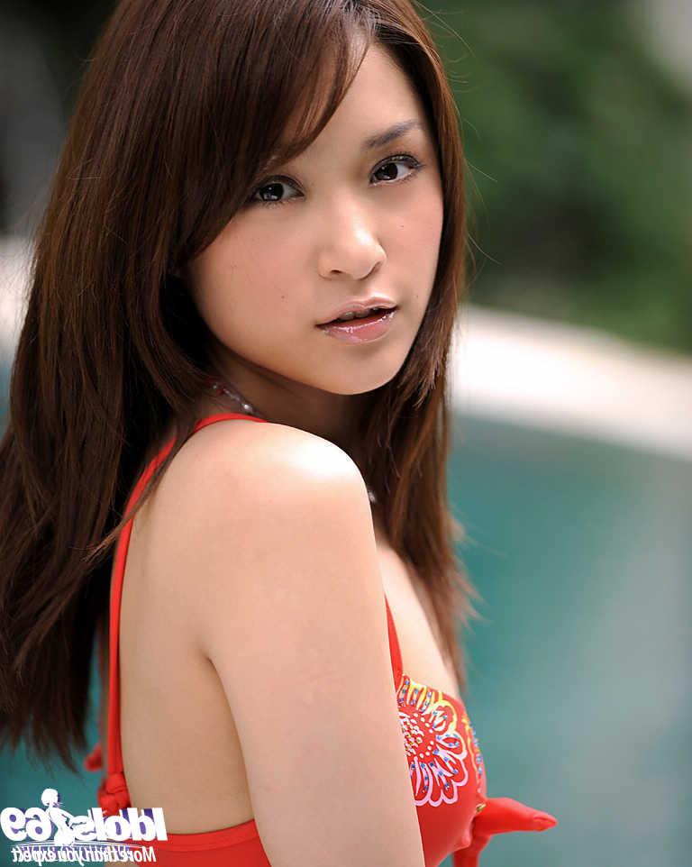 14P Adorable asian teen with neat fanny stripping by the pool