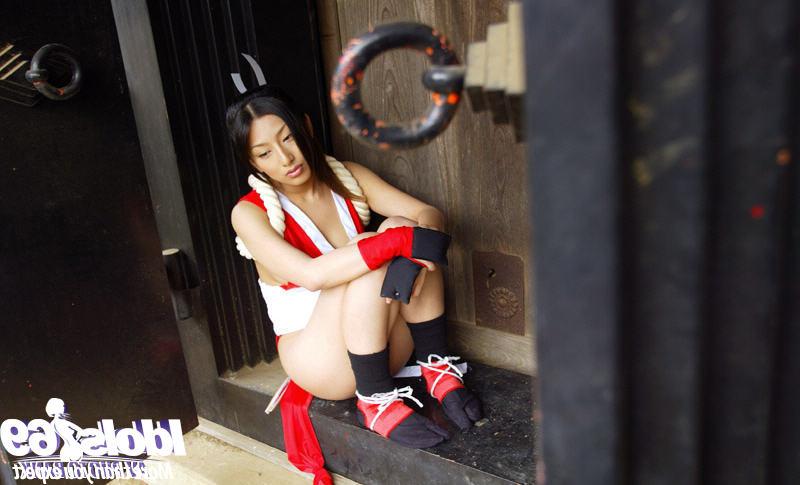 16P Adorable asian babe Asakawa Ran uncovering her hairy pussy and neat fanny