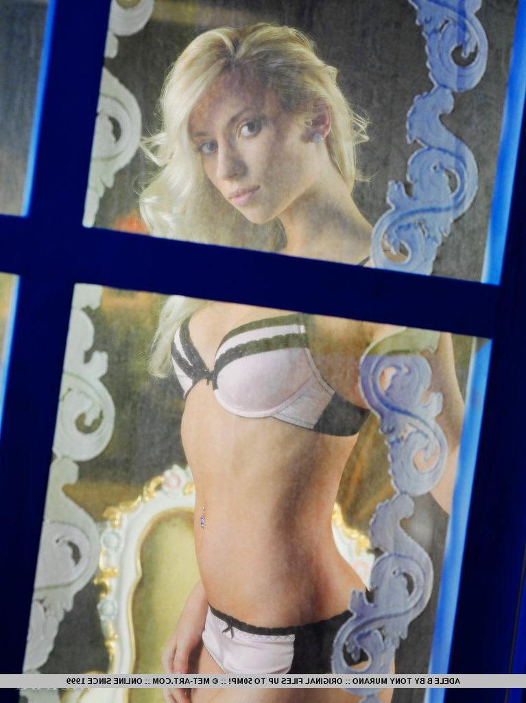 18P Pictures of hot girl Adele B being your 1920s pinup girl for the evening