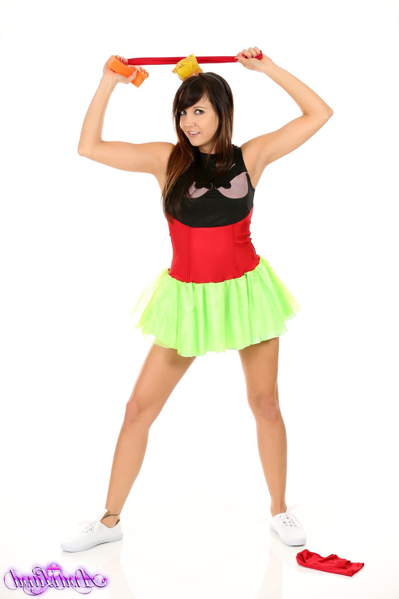 15P Pictures of teen girl Andi dressed up as Marvin The Martian