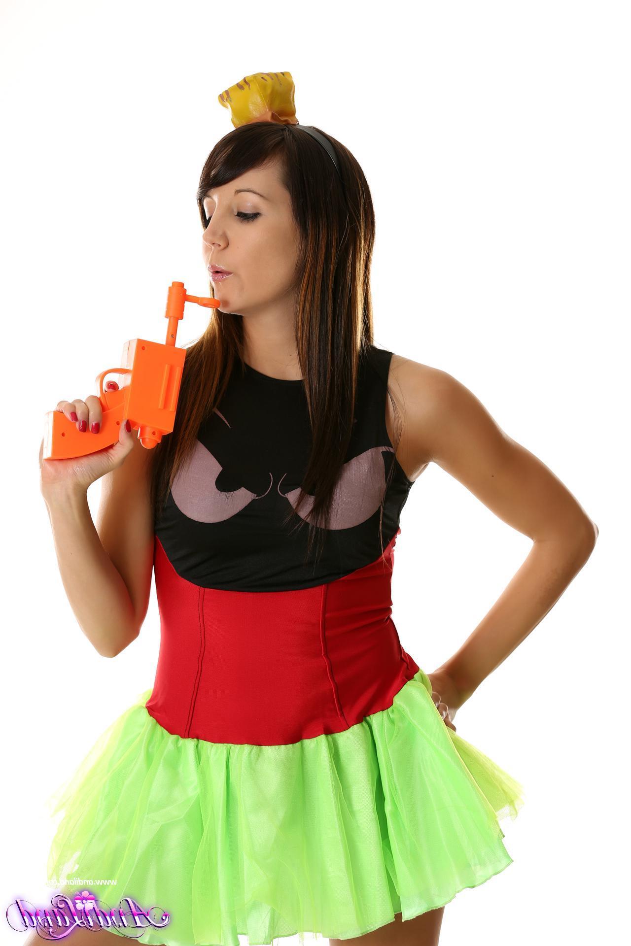 15P Pictures of teen girl Andi dressed up as Marvin The Martian