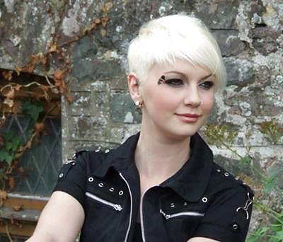 25P Cutie Patooties: adorable females.