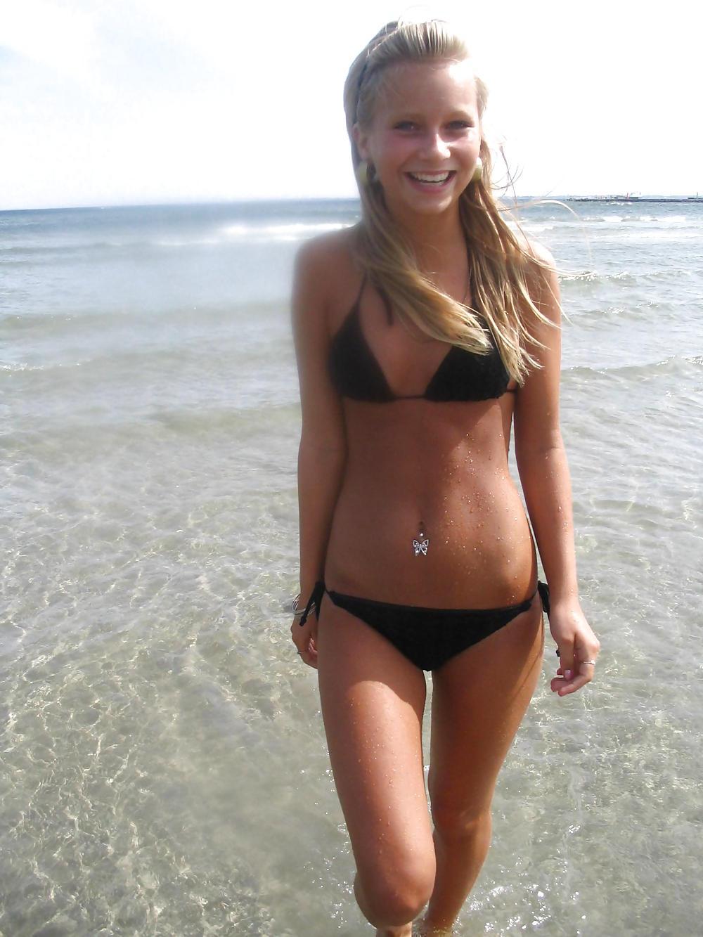 25P Cutie Patooties: adorable females.