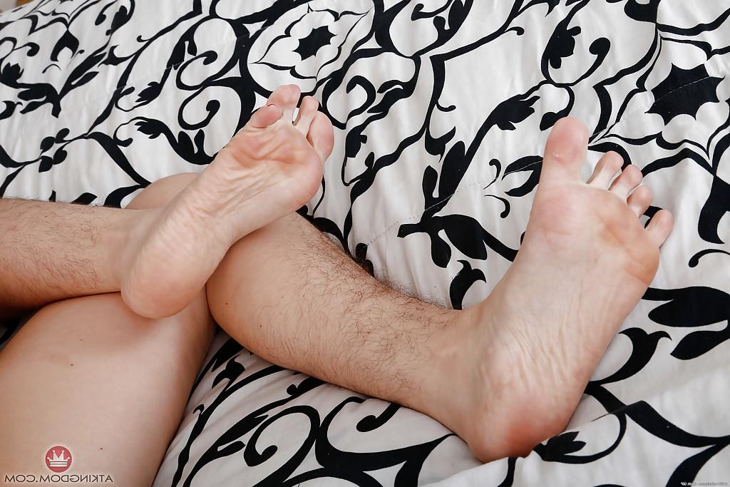 16P Adorable Simone Delilah loves posing her hairy snatch in solo scenes