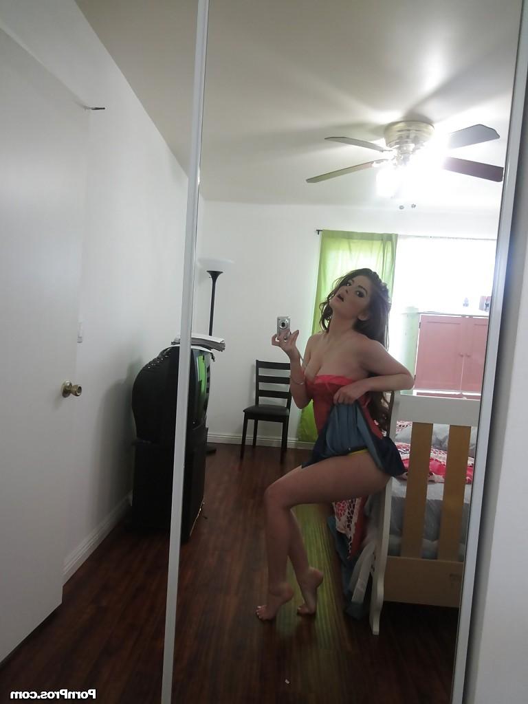 16P Loveable teen babe Faye Regan stripping and picturing herself