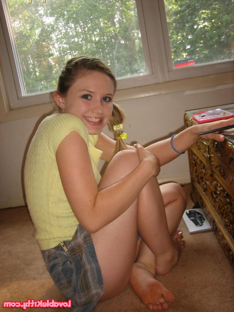 15P Pictures of adorable teen girl Lovable Kitty getting turned on by her math homework