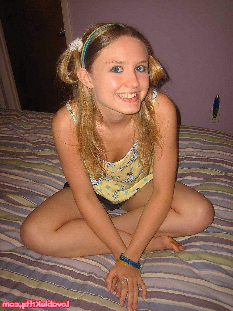 15P Pictures of teen chick Lovable Kitty playing with herself in bed