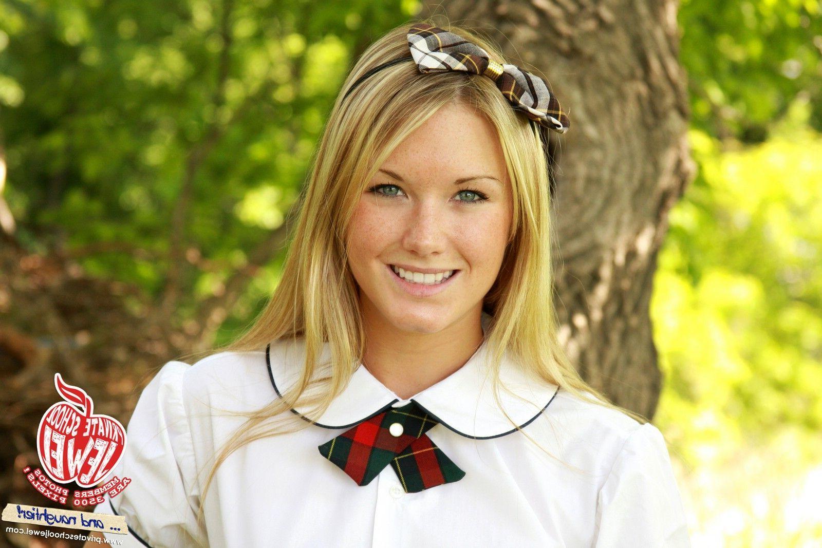 15P Pictures of teen Private School Jewel dressed as an adorable schoolgirl