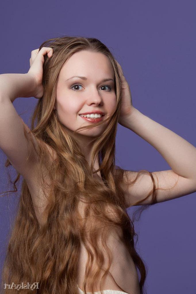 16P Rylsky captures the stunning and youthful Virginia with the pretty, adorable face, great smile, porcelain skin, and a petite figure that boasts of small but mouthwatering assets.