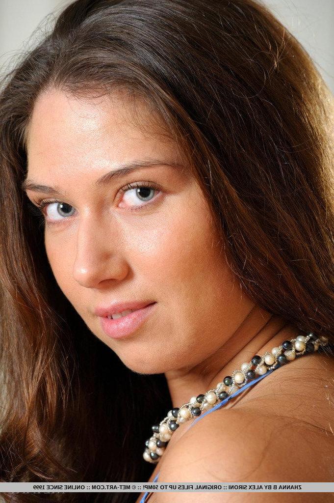 18P Pictures of hot teen Zhanna B naked and spreading just for you