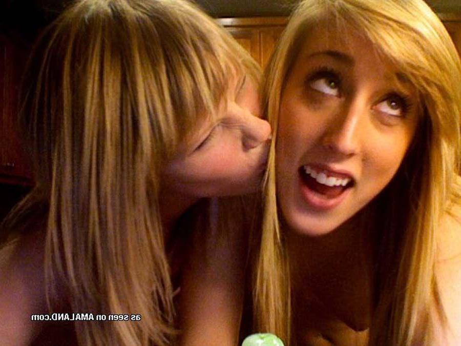 16P Pictures of adorable lesbian girls experimenting