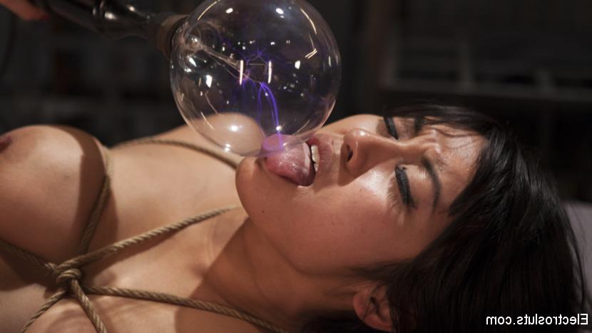 15P Watch Mia Li have multiple orgasms while bound, fisted, flogged, shocked, tased,