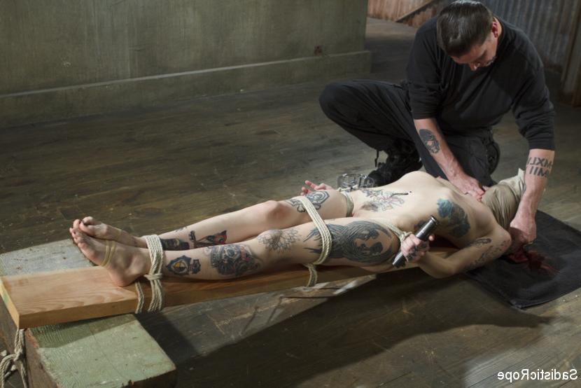 15P Krysta is a sexy tattooed alt slut comes in and actually requested to be water b