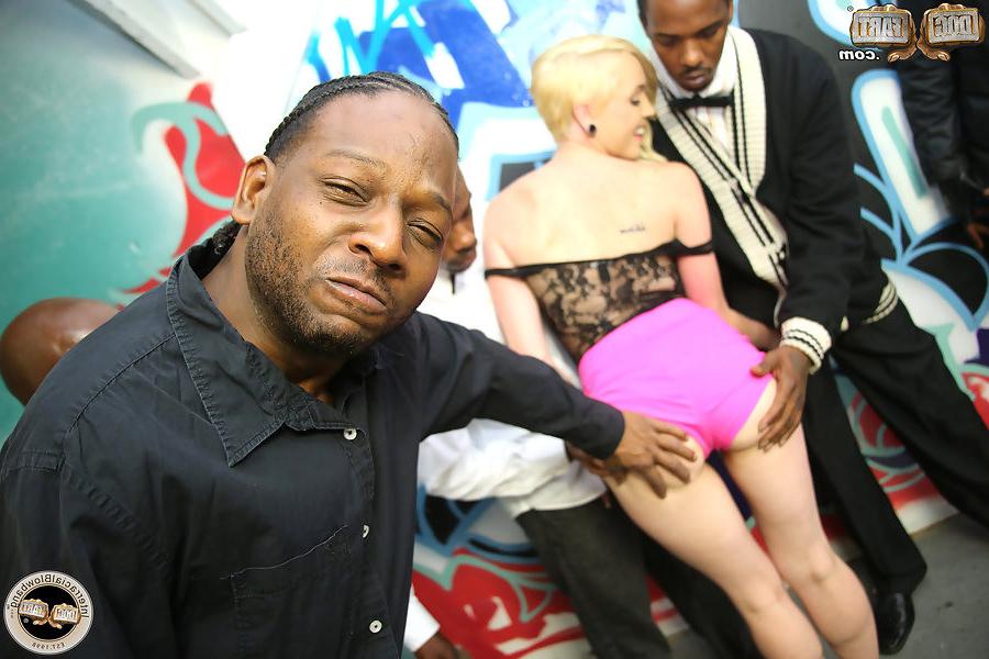 12P Cockhungry Miley May enjoys interracial blowbang