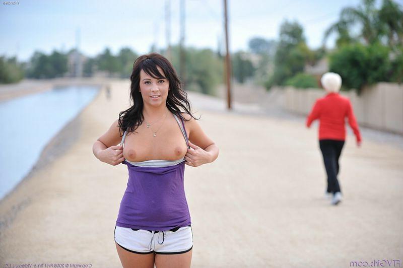 15P Adorable teen flashes her titties as she jogs in public