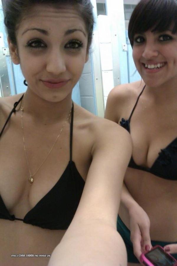 11P Gallery of a lovely brunette teen taking pics with her bff