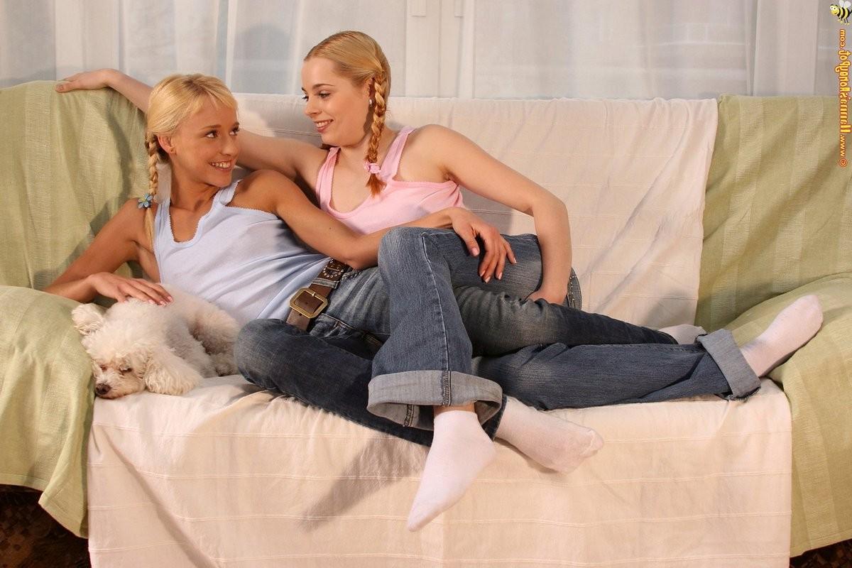 16P Adorable teens tenderly kiss and dildo sweet quims on couch