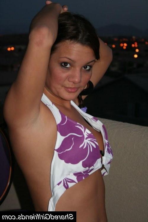 12P Adorable girlfriend exposing hot naked body in front of the mirror