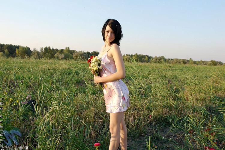 14P Adorable teenie loves getting naked publicly check out her tight ass