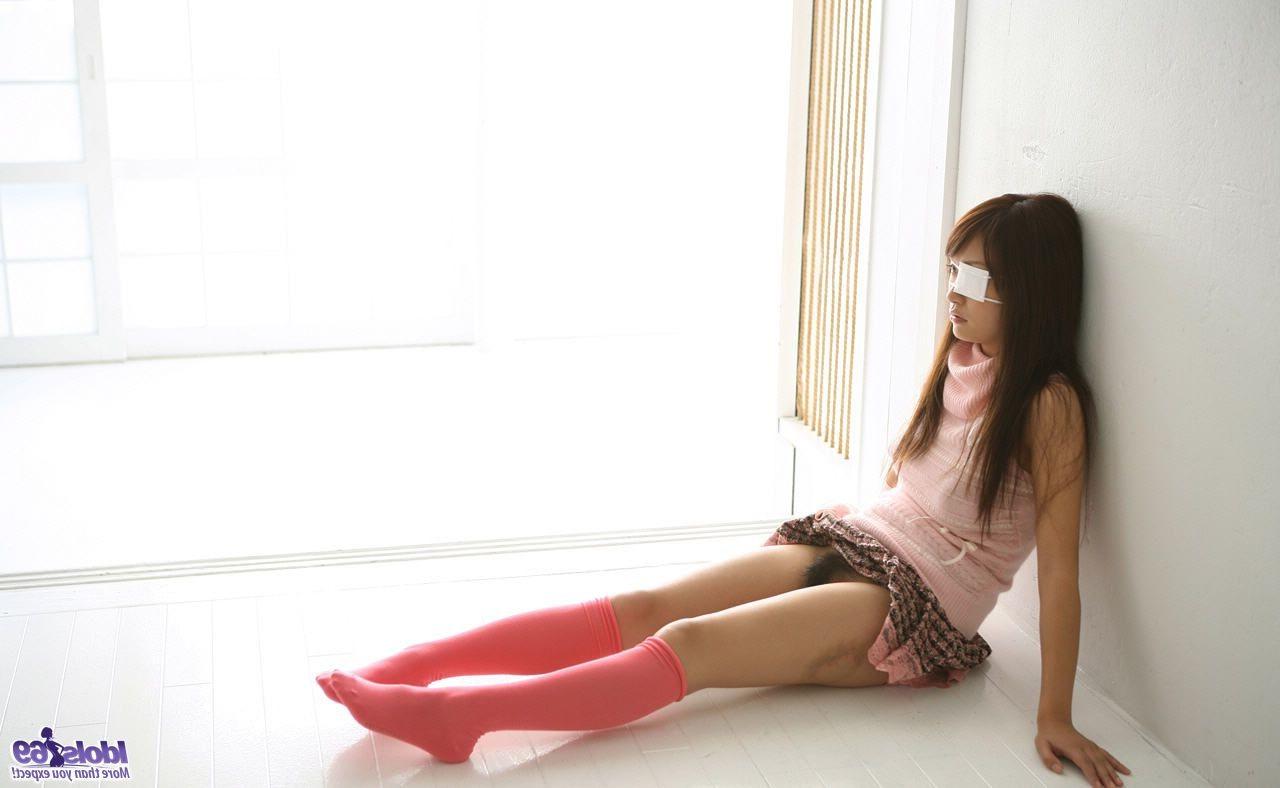 16P Miho Sonoda - Lovely Japanese teen shows off her booboos