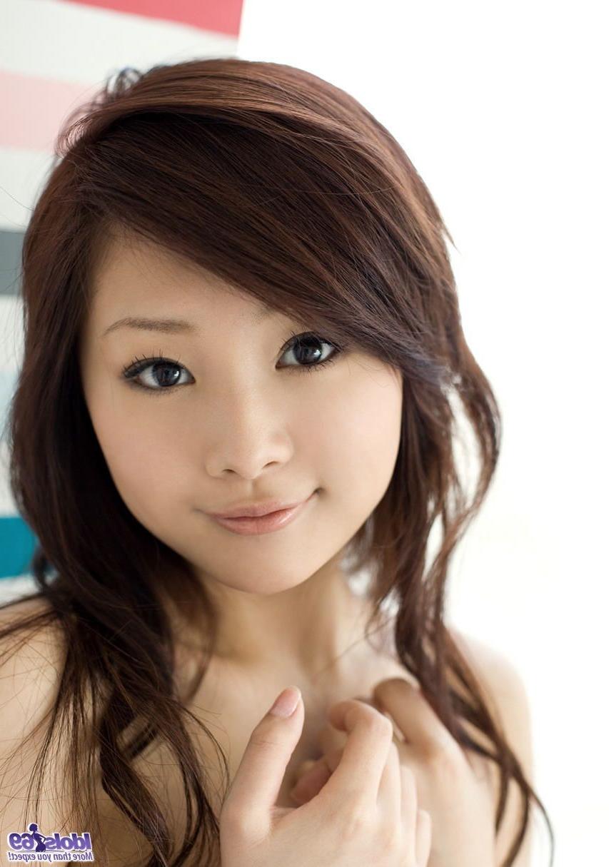 16P Suzuka Ishikawa - Lovely Japanese babe models her cute clothes