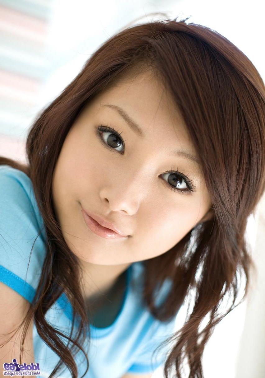 16P Suzuka Ishikawa - Lovely Japanese babe models her cute clothes