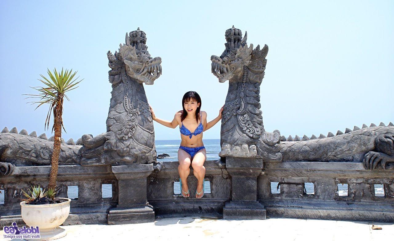 16P Lovely Japanese teen poses in her bikini