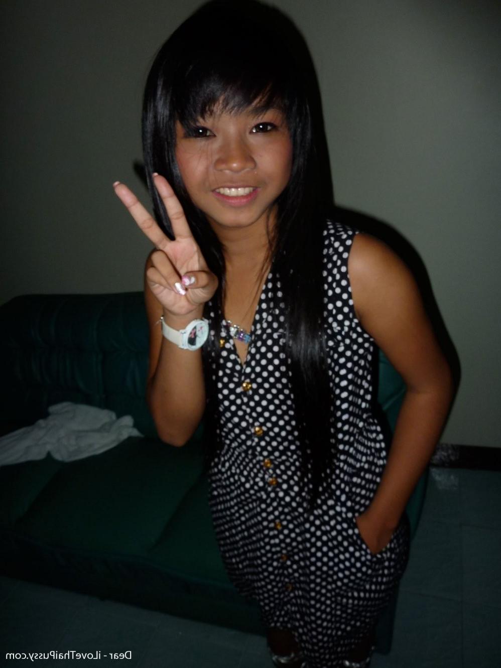 15P Adorable Thai Bargirl Barebacked By A Sex Tourist Cheating On His Hot Milf Wife