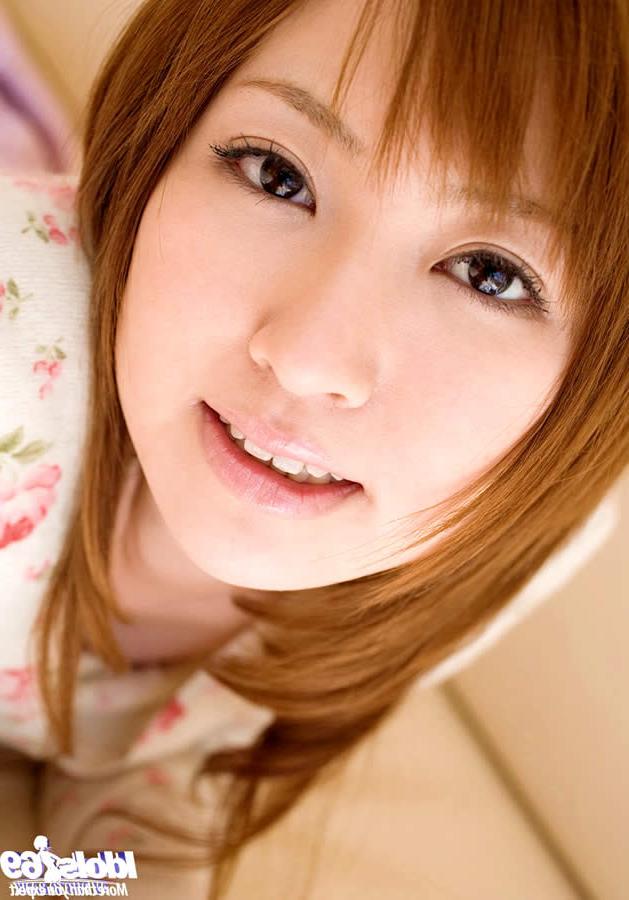 15P Adorable japanese babe with a tight body