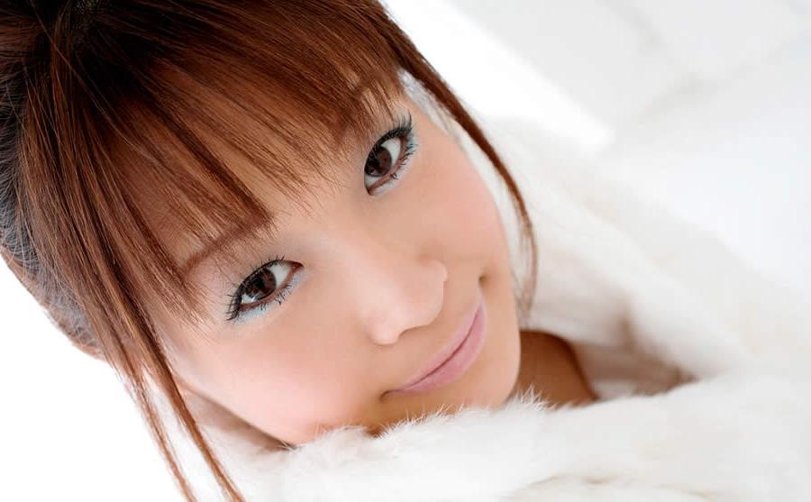 15P Adorable japanese girl with a nice ass
