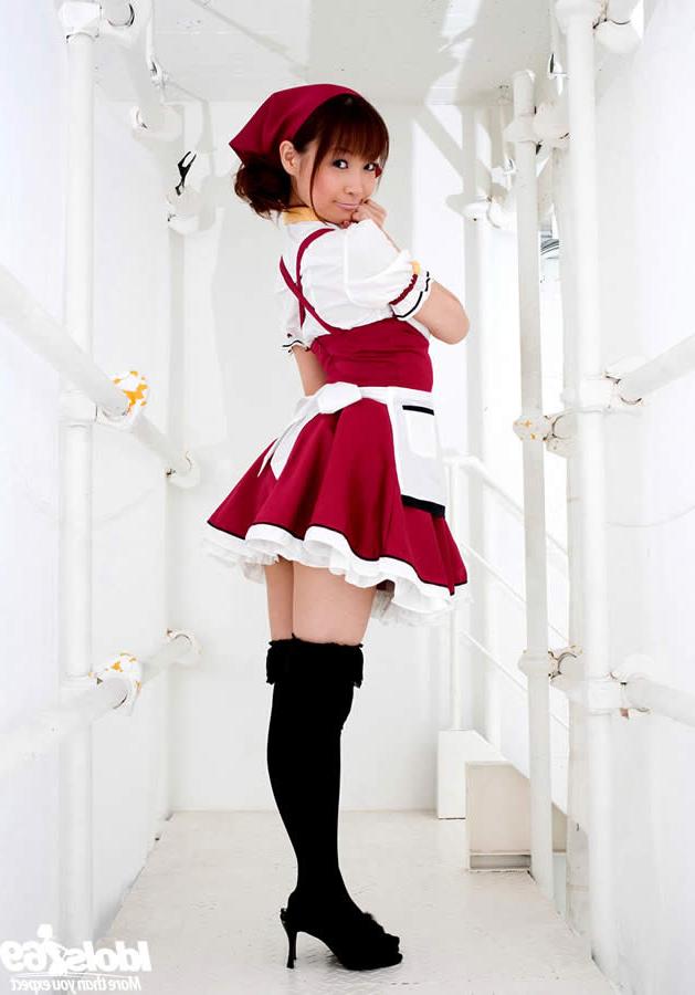 15P Adorable japanese girl with a tight body