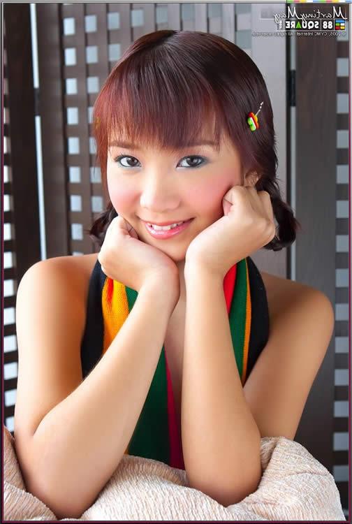 15P Adorable young asian girl spreading