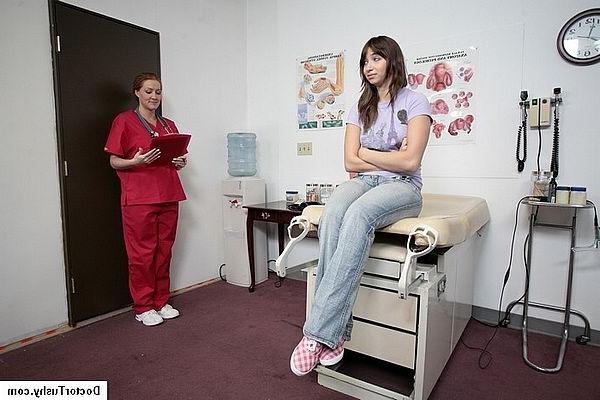 20P Adorable petite brunette visit gyno doctor for full body checkup