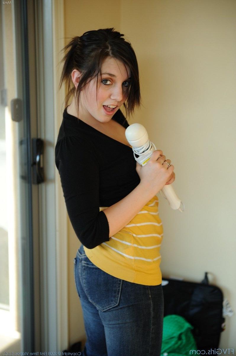 20P Adorable amateur brunette teen babe posing body and tits and ass