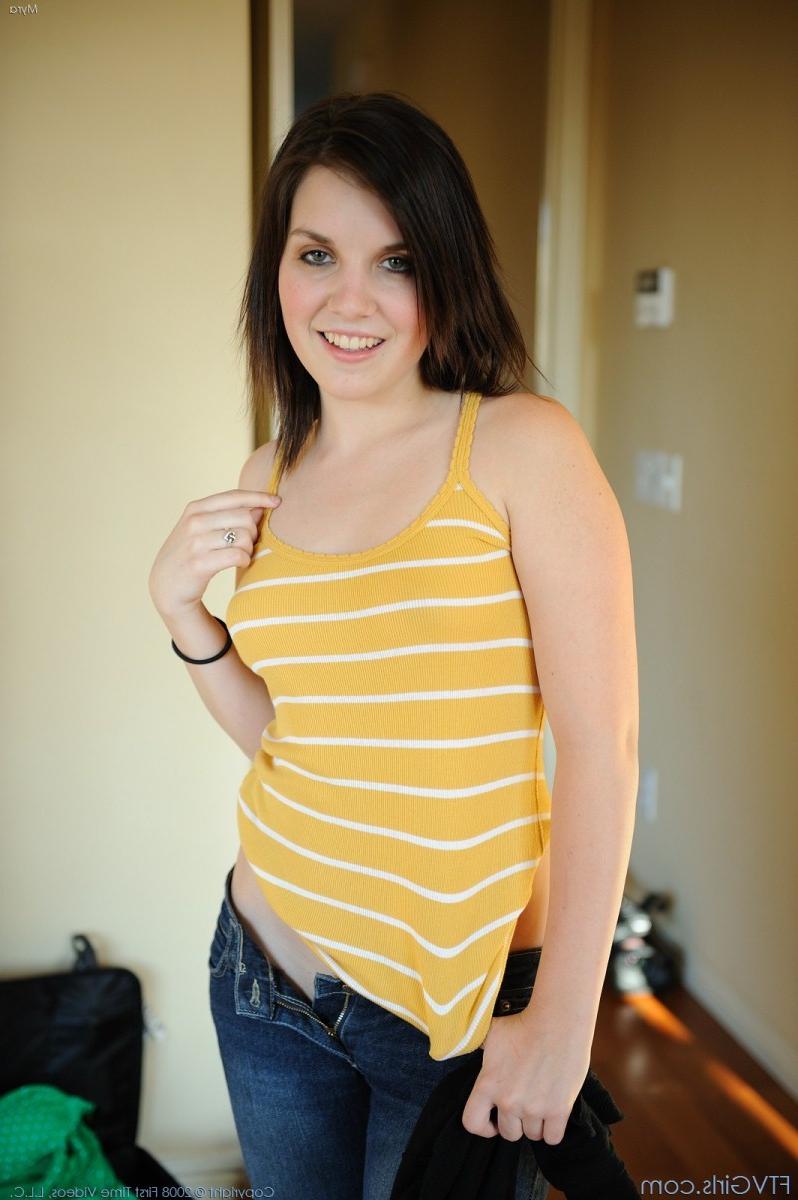 20P Adorable amateur brunette teen babe posing body and tits and ass