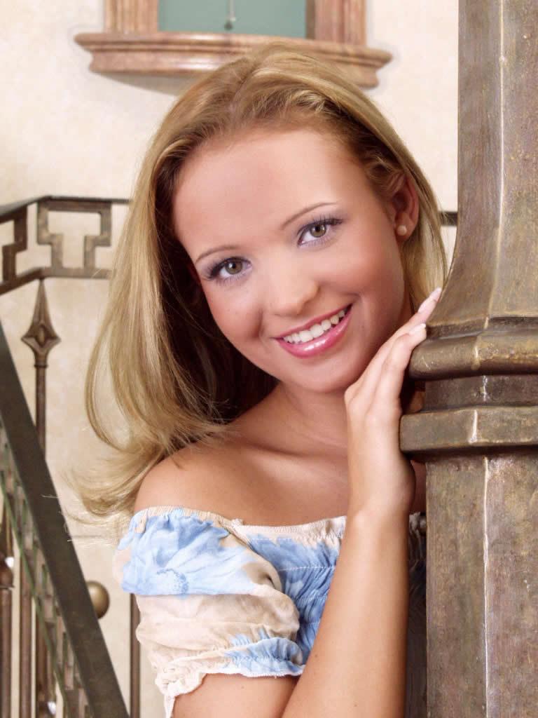 18P Adorable petite teen Tiffany slips off her panties