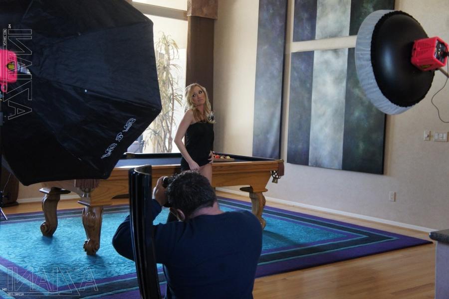 15P Behind the scenes with stunning busty blonde, Madison Scott. She is adorable, sw