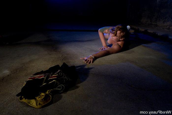 15P Femdom captures and abuses a cheerleader
