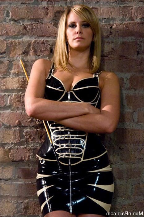 15P Lovely dominatrix Madeline throughly tops worm