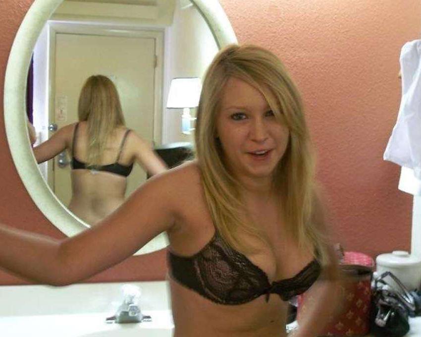 15P Pictures of a lovely teen showing off her perky tits