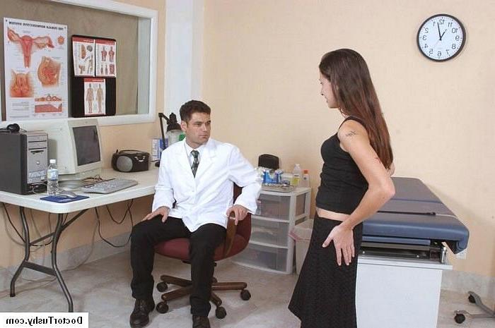 15P Medical Fetish visiting the gynecologist