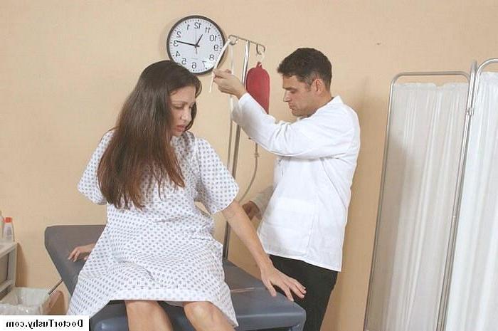 15P Medical Fetish visiting the gynecologist
