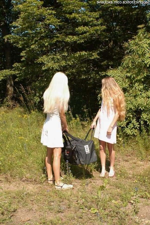 18P Adorable blonde lesbian teens have sex among flowers outdoor