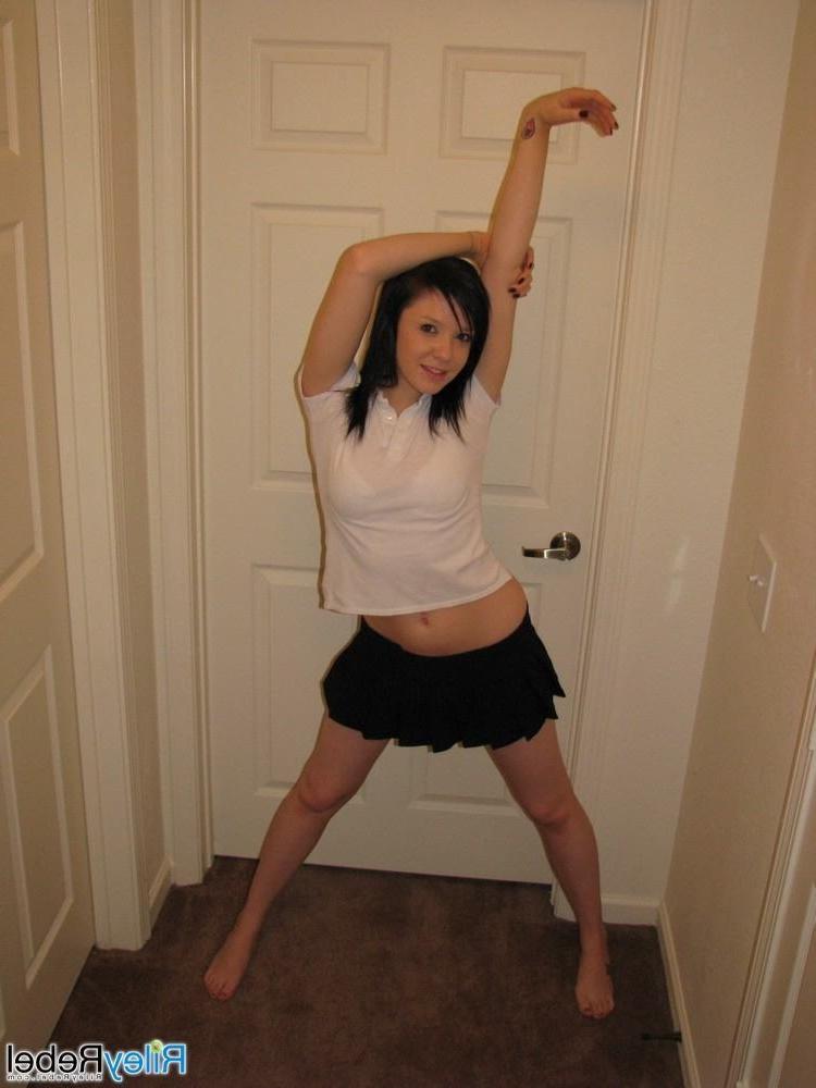 15P Adorable perky eighteen year old Riley Rebel teases in her bra
