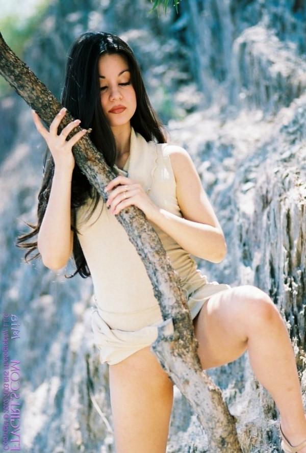 20P Adorable long hair brunette teen public nudity in the great outd