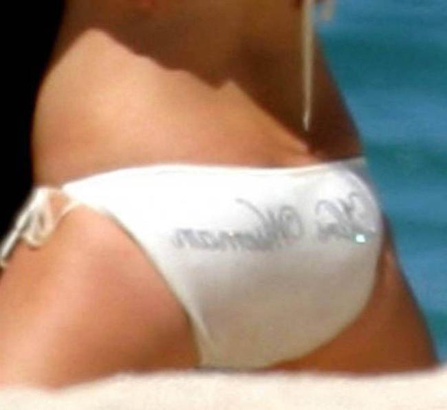 16P Sweet celebrity actress Kate Beckinsale exposed boobs