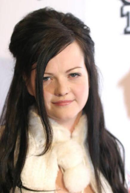 15P Adorable celebrity Meg White fucking hard