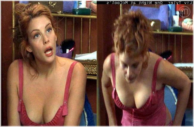16P Lovely celebrity Live Tyler showing hot boobs